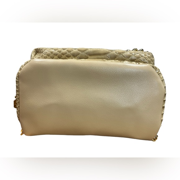 Victoria’s Secret Snakeskin Gold Backpack. Adjustable straps - Picture 8 of 15